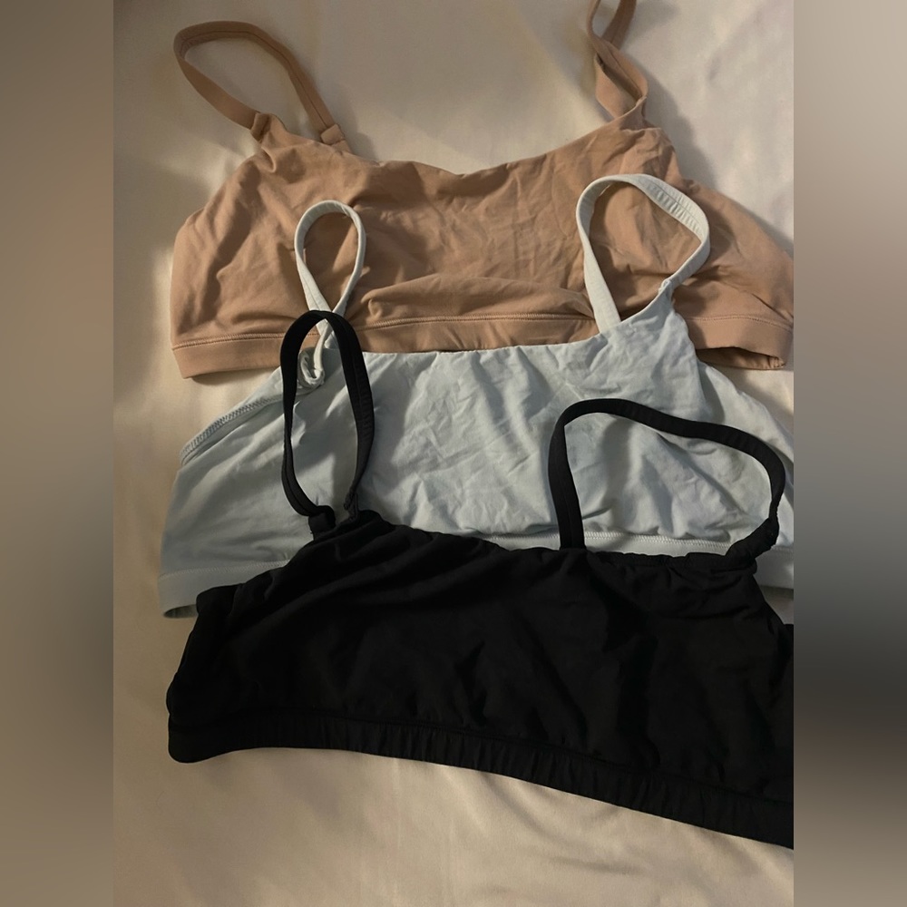 Skims size XL bralette. Tan, White and Black